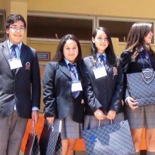 Exitosa nueva versión de feria científica en “Los Arenales”