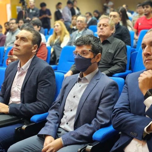 Fijan prioridades técnicas y humanas para desarrollo de la industria solar