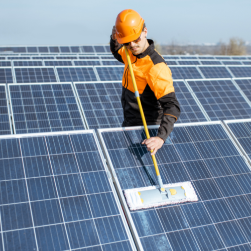 Soiling: el silencioso desafío que amenaza la eficiencia de los paneles solares en el norte de Chile