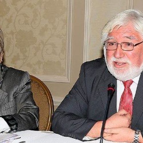 Ingeniería UA firma alianza con la Universidad Mayor